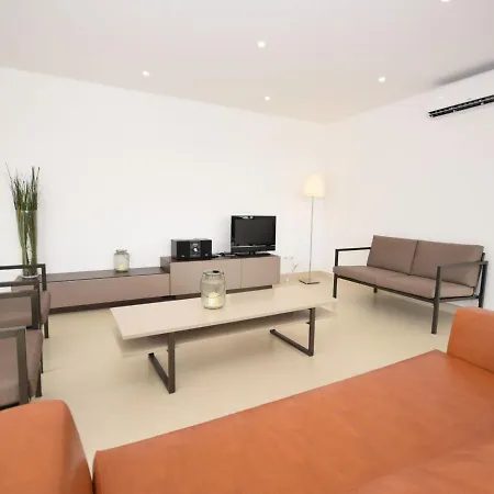 Casa No Monte Cela Velha