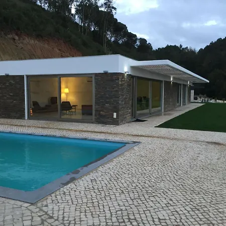 Casa No Monte * Cela Velha